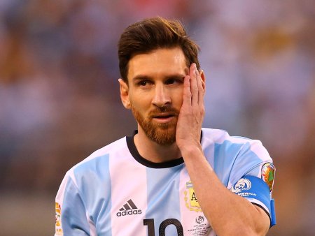 Messi irqçilikdə ittiham olunur